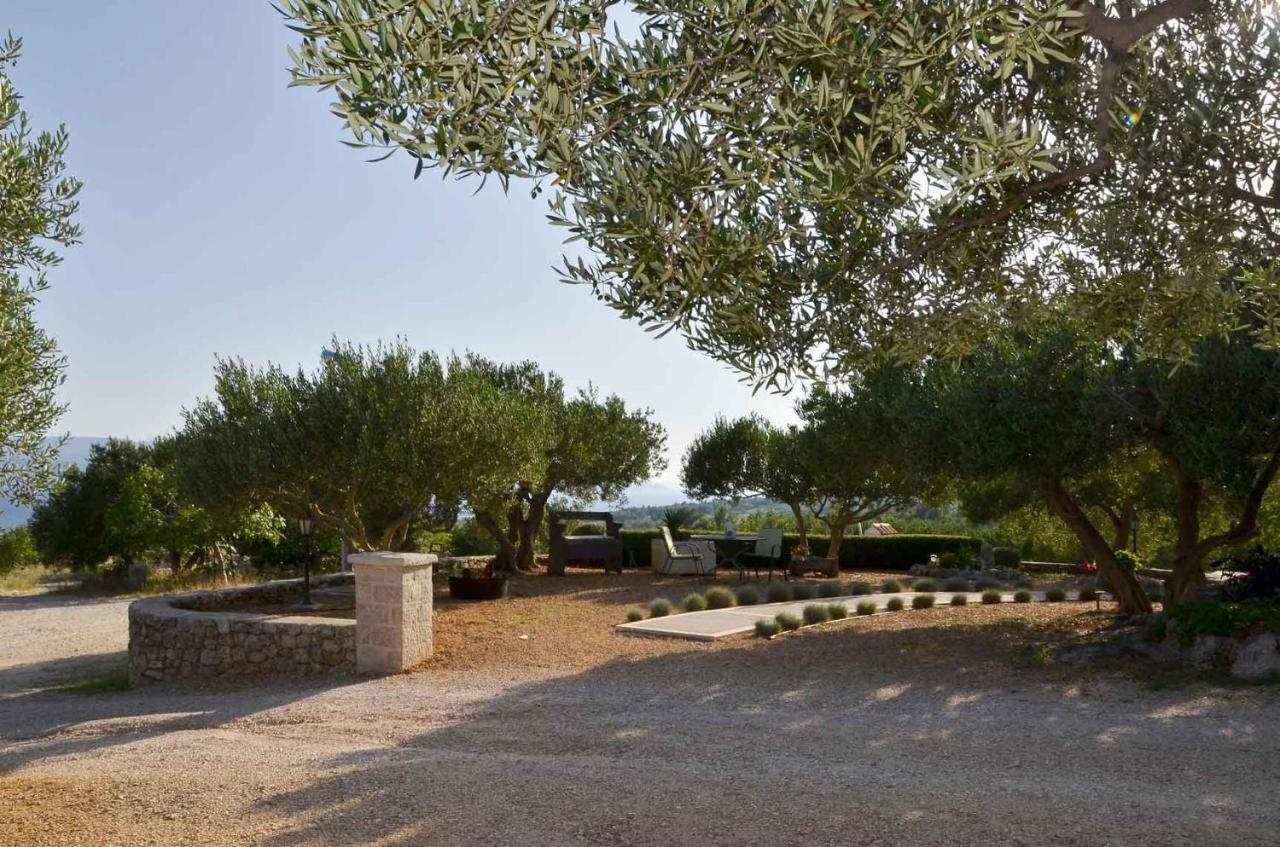 Villa Franka With Swimming Pool Bol Extérieur photo