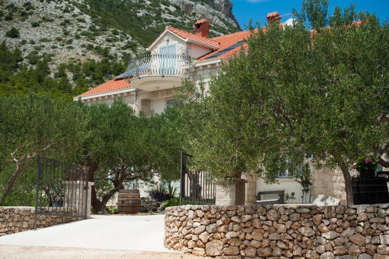 Villa Franka With Swimming Pool Bol Extérieur photo